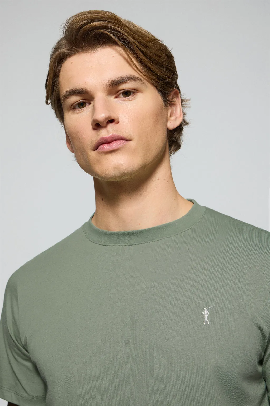 Camiseta color verde jade con cuello redondo y logo bordado Rigby Go