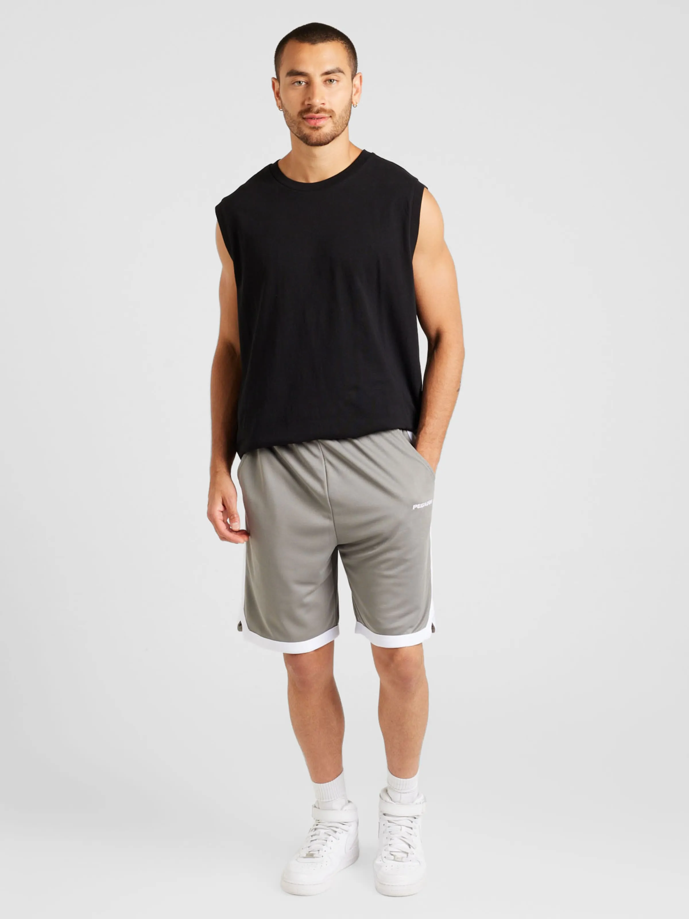 Camiseta GAP en Negro