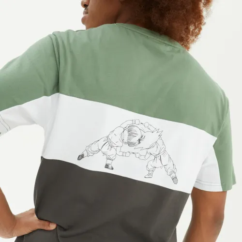 CAMISETA HYDROPONIC HOMBRE MANGA CORTA DRAGON BALL Z GOHANKS REFDB507 GREEN / WHITE / CHARCOAL VERDE BLANCA Y GRIS
