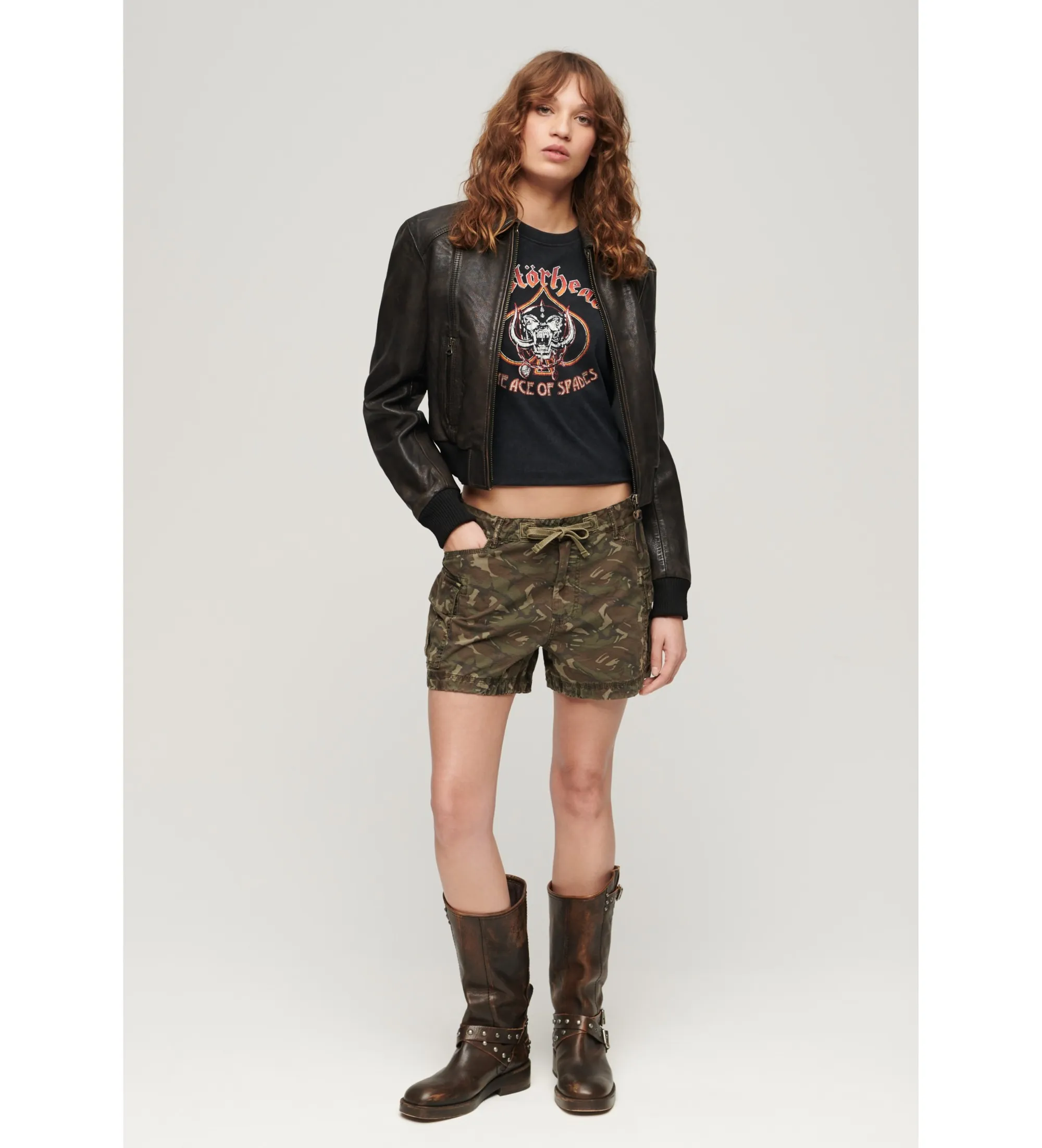 Short tipo cargo verde