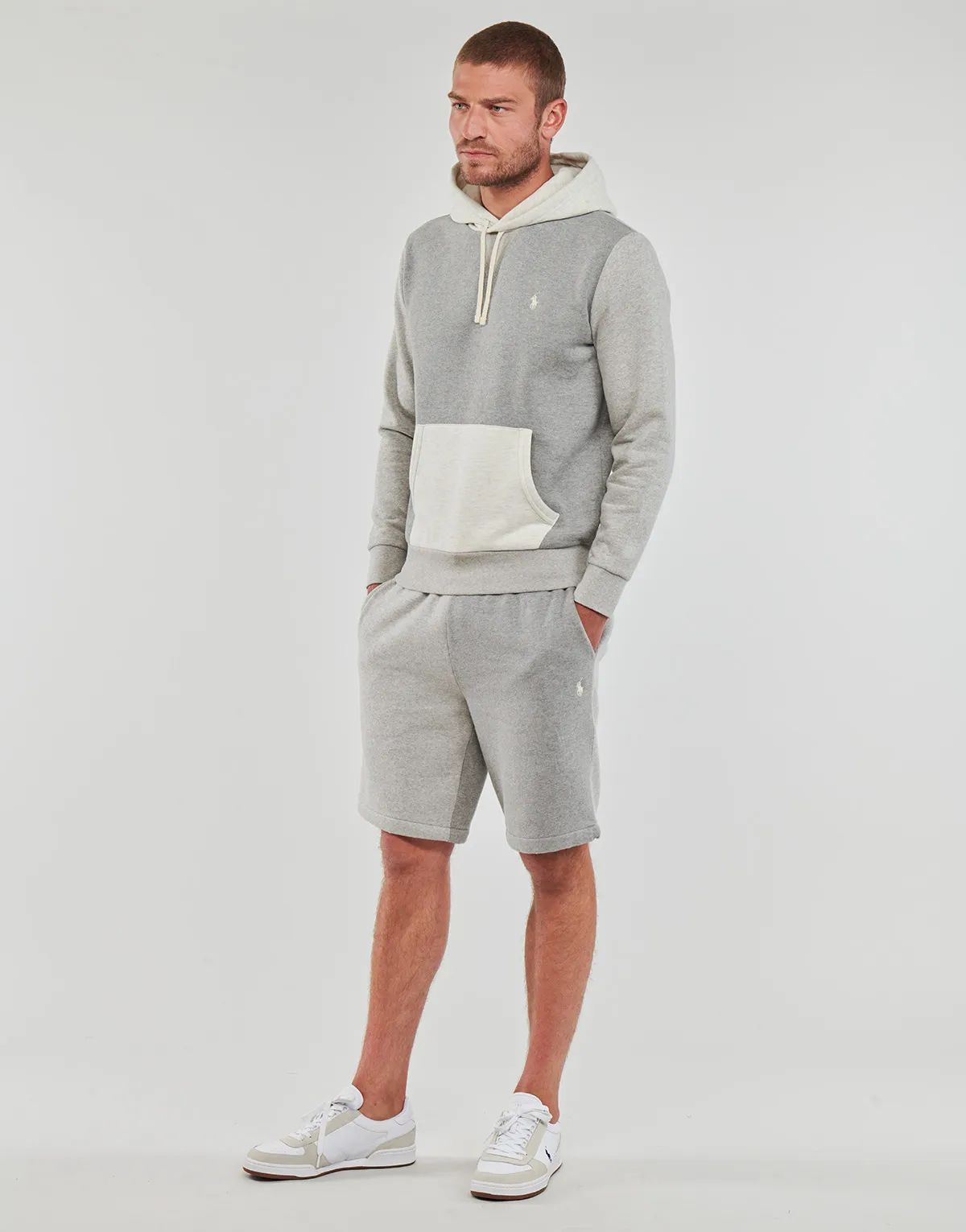 SWEATSHIRT CAPUCHE EN MOLLETON COLOBLOCK