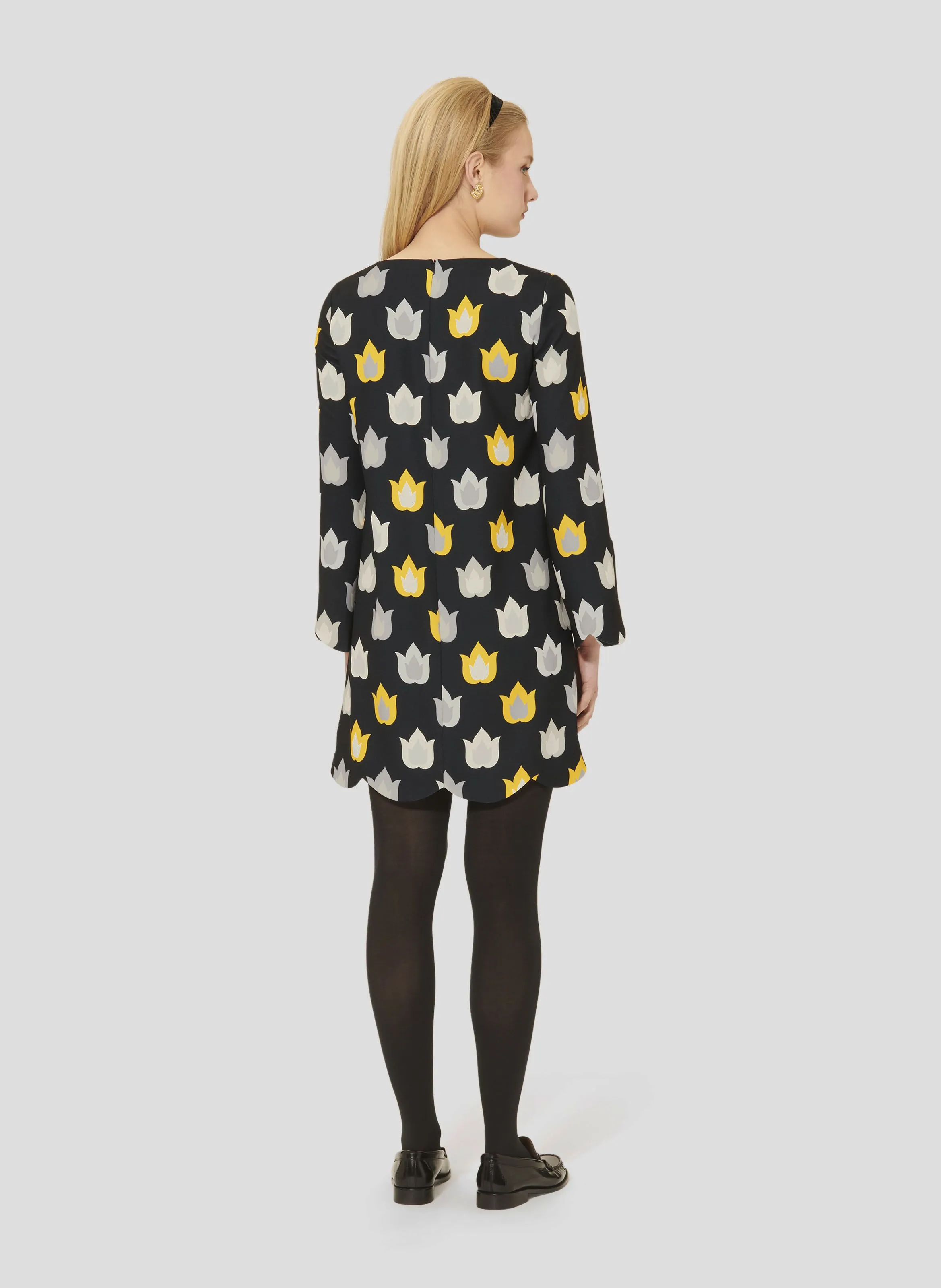 TARA JARMON RUODA  ROBE COURTE COL ROND IMPRIMéE EN GRIS