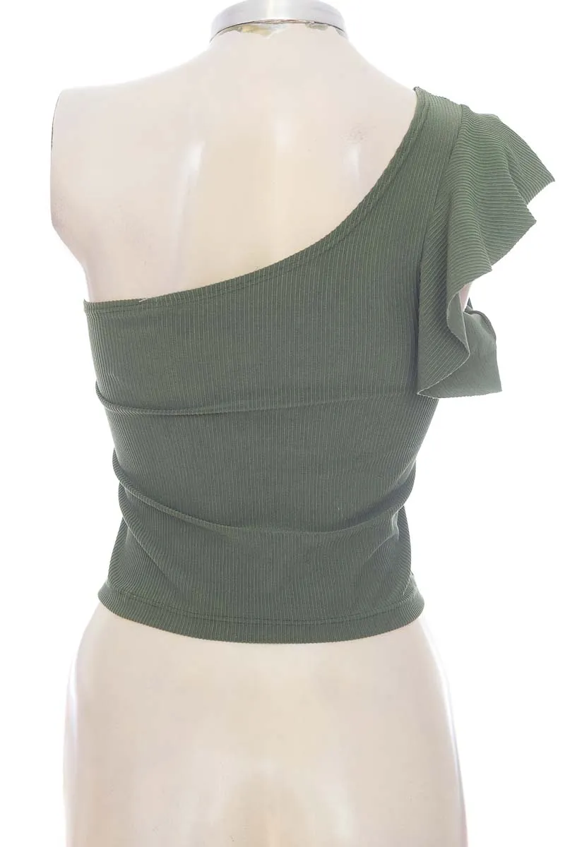 TOP / CAMISETA COLOR VERDE  ATYPICAL