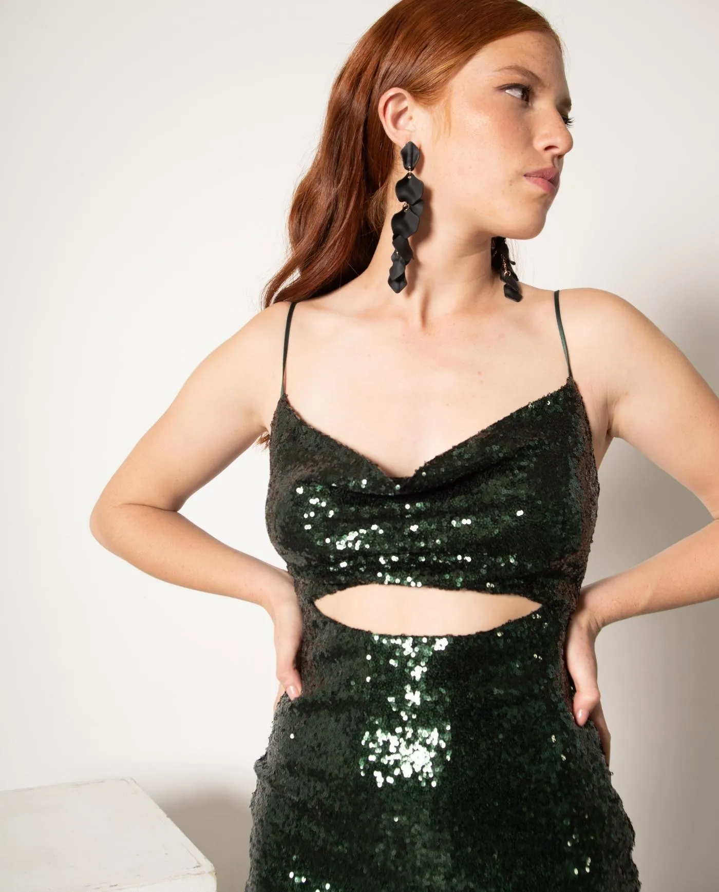 VESTIDO CORTO GABI LENTEJUELAS VERDE OSCURO